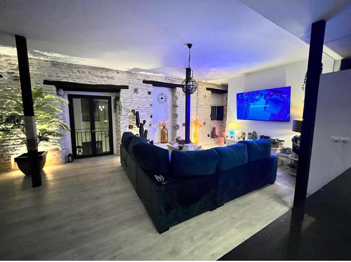 Casa Duque Compartida Familiar 1-Habitacion Con Bano Propio Séville Extérieur photo